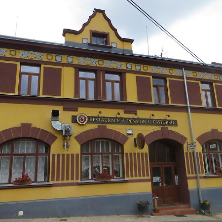 U Pastorku Hotel Racice  Ngoại thất bức ảnh