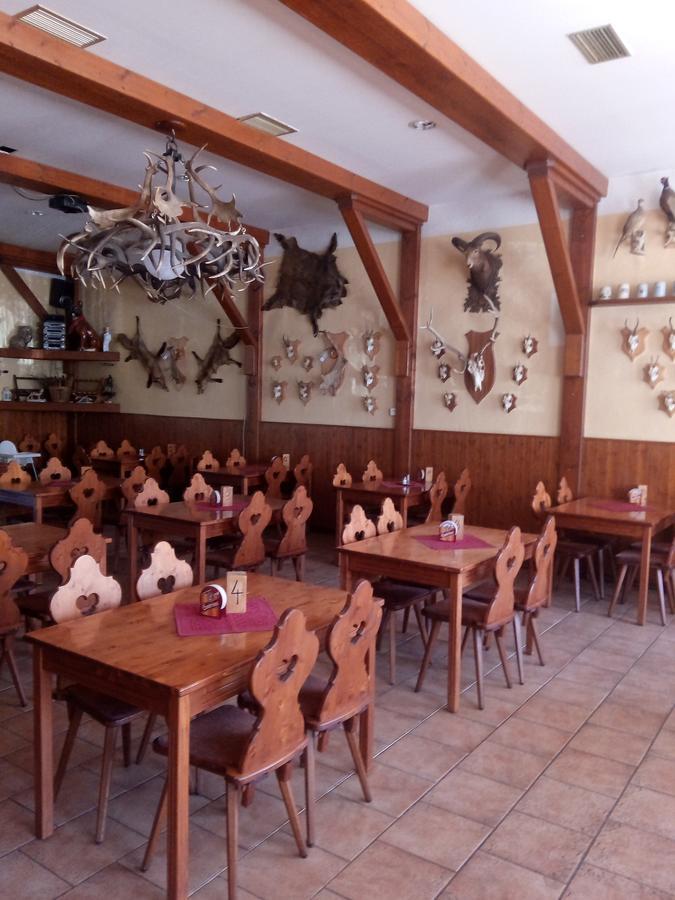 U Pastorku Hotel Racice  Ngoại thất bức ảnh